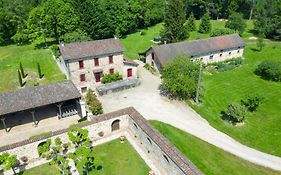 Gite Domaine De Vieillecour : Maison Avec Piscine Et Salle De Jeux Privees En Perigord Vert Pour 6 Saint-pierre-de-frugie